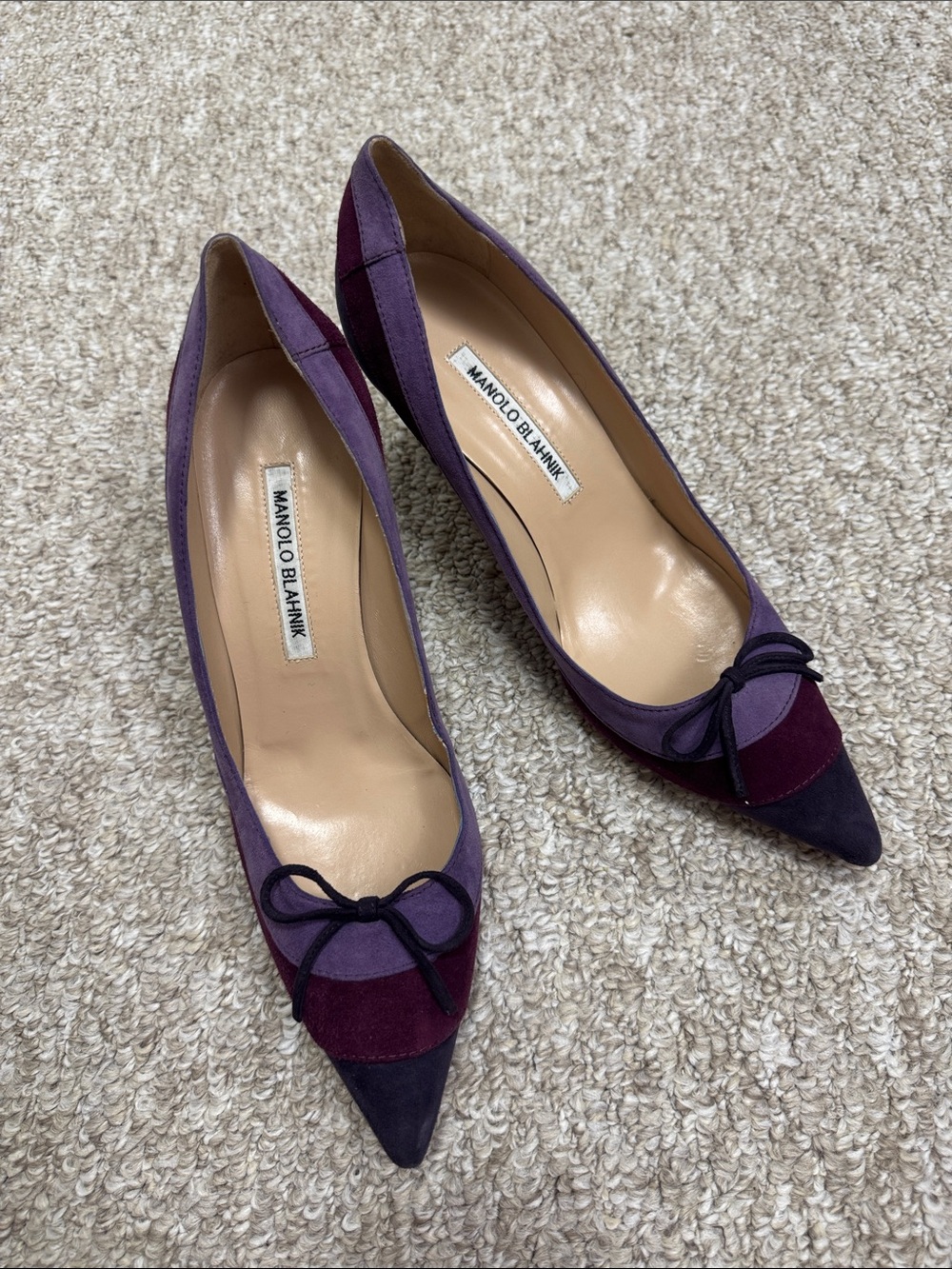 Manolo Blahnik Two-Tone Purple Suede Pointed Toe Pumps